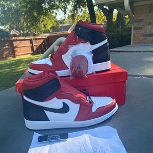 Jordan Retro 1 “Satin Snake Chicago” SOLD